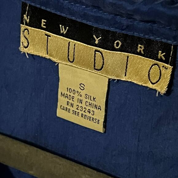 Vintage Studio New York 100% Silk Oversized Button Down Electric Blue Size S - Picture 5 of 9
